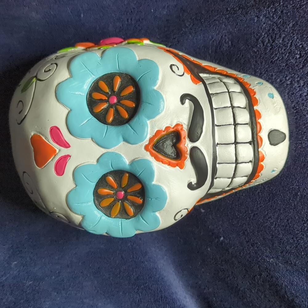 Day of the dead solid ceramic skull